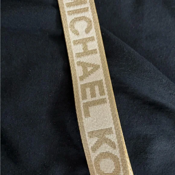 Michael Kors Gold and Cream Women's Bag - Picture 3 of 9